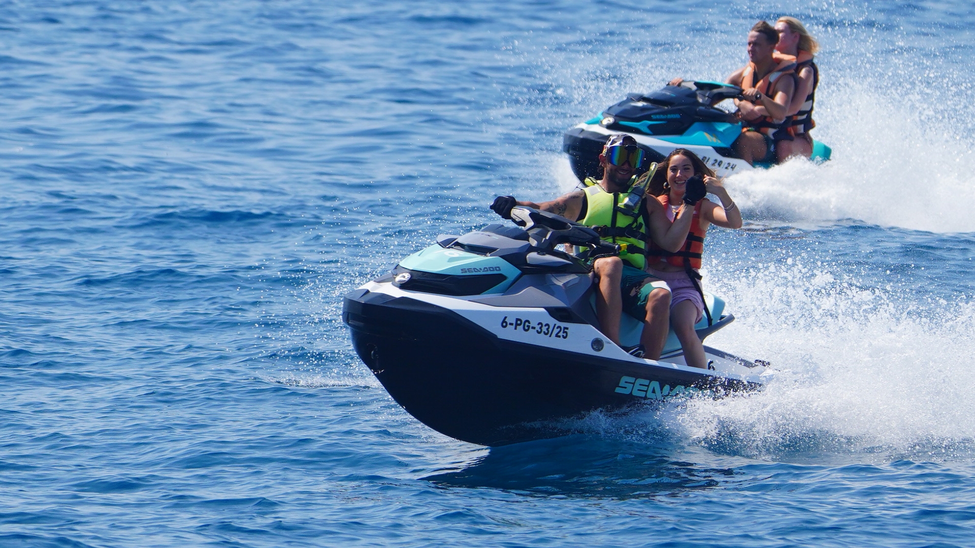 Parasailing experience for couples in Barcelona